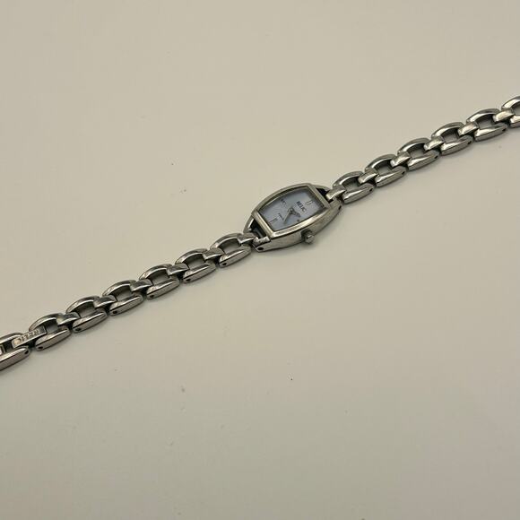 Relic Silver Tone Stainless Steel Women’s Watch Working New Battery - Picture 4 of 8